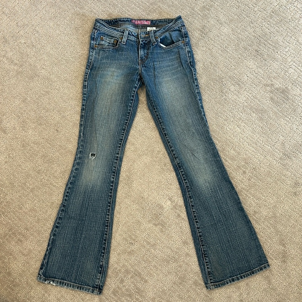 Levi’s 518 Superlow Bootcut Vintage Jeans